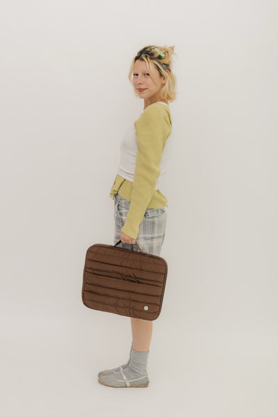 PORTA LAPTOP PUFFY MEDIANO - CHOCO