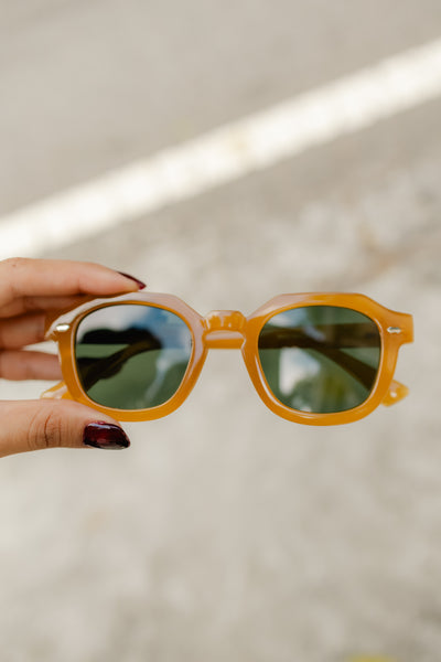 LENTES HELEN OCRE