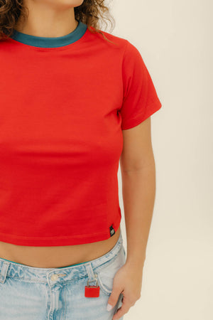 BABY TEE - ROJA CUELLO AZUL